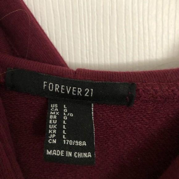 FOREVER 21 SWEATSHIRT - Picture 2 of 3